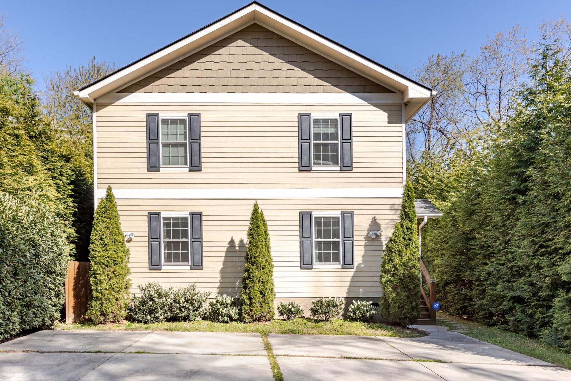 Apartment Pet Friendly - Cozy Nut Shell *